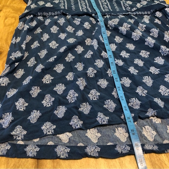 J Jill Blue Eastern Pattern Lightweight Tunic Top Shirt Womens Size Medium - Picture 8 of 10